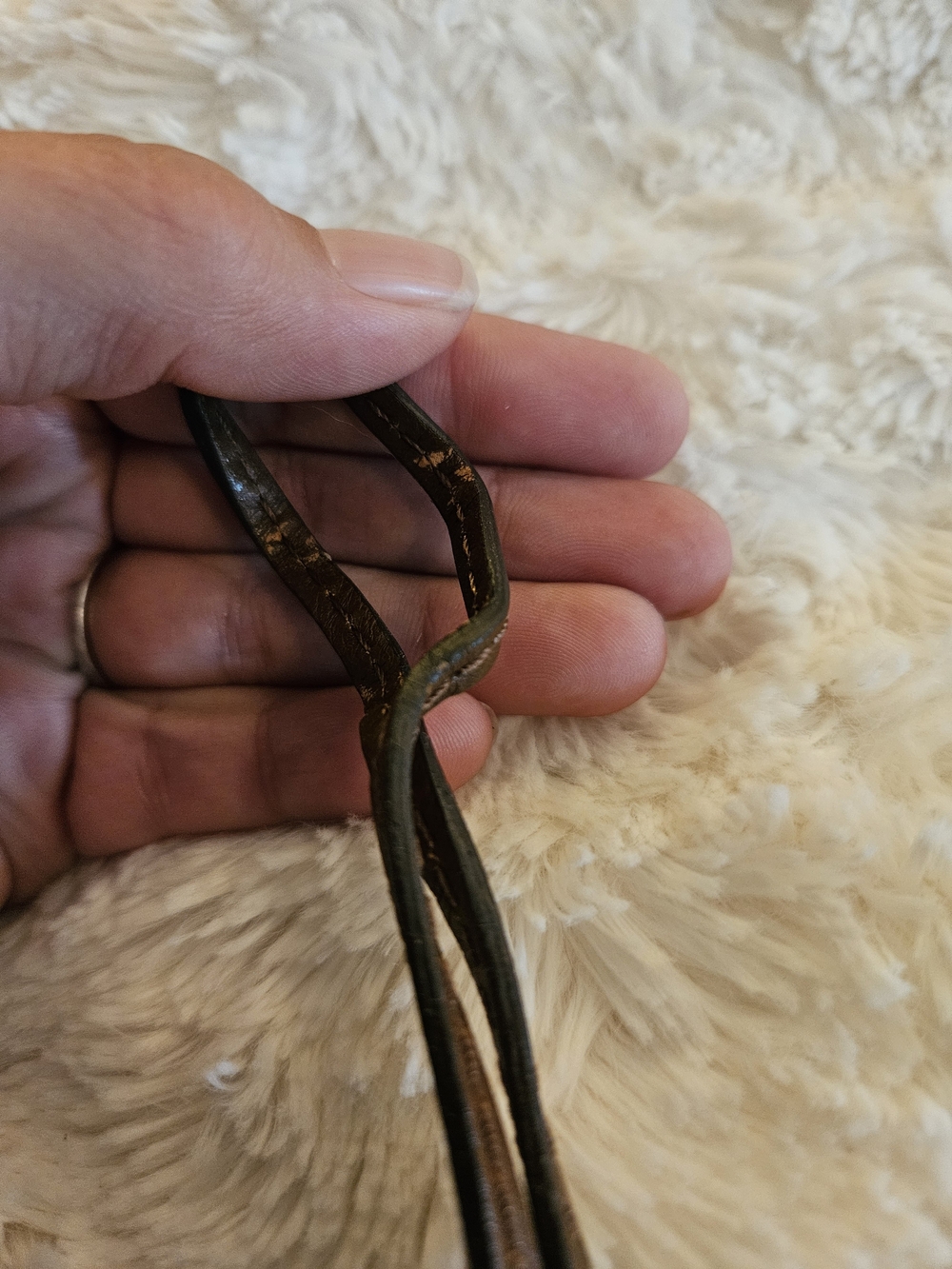 Michael Kors✨️Gold MK Circle Bag Charm with Brown Strap - Picture 3 of 3